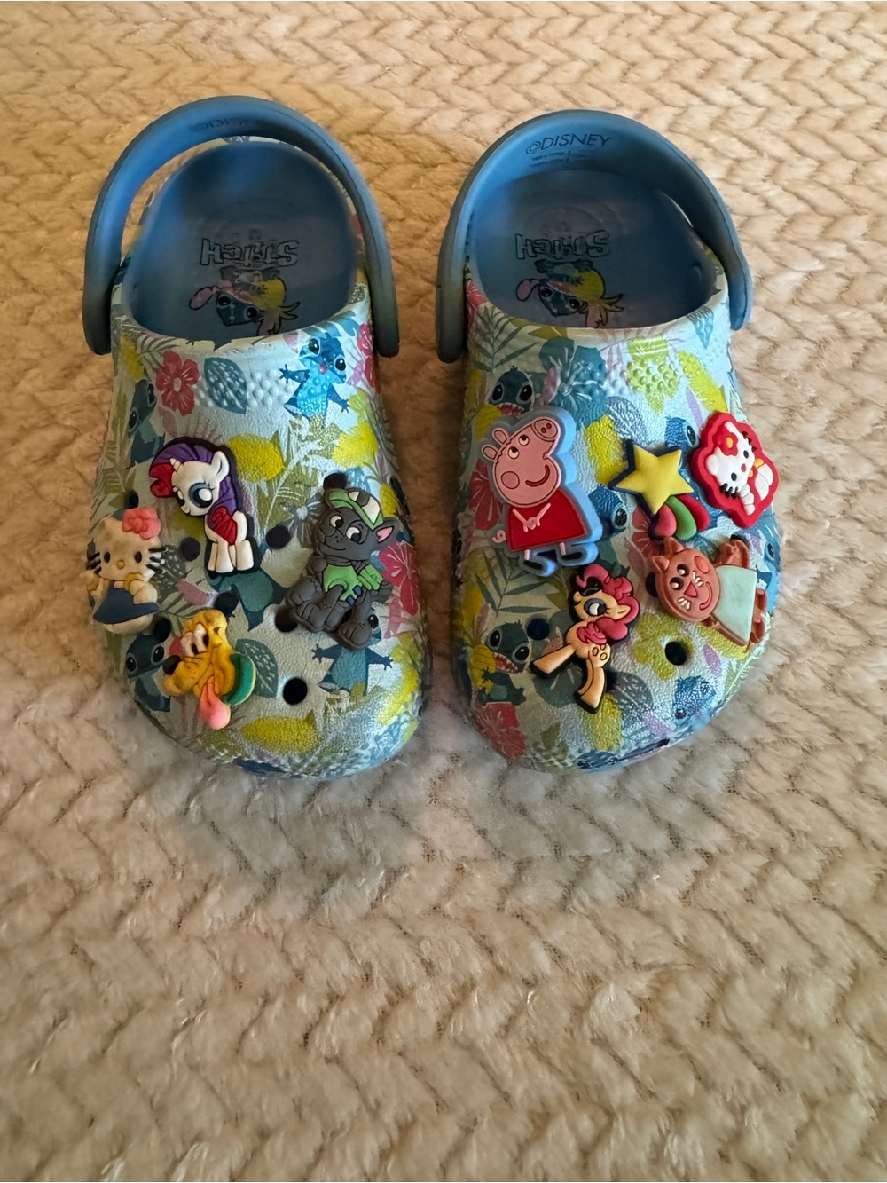 Crocs Disney Lilo & Stitch Tropical Floral Clogs with Charms Blue Toddler C8